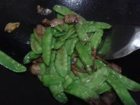 腊肉炒荷兰豆