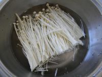 金针菇拌菠菜