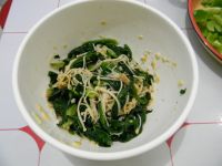 金针菇拌菠菜