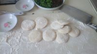 烫面菠菜鸡蛋饼