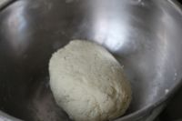 烫面菠菜鸡蛋饼