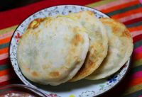 烫面菠菜鸡蛋饼