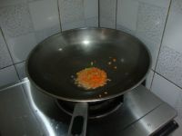芹菜鸡蛋炒面
