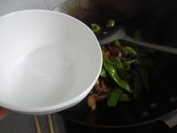 油豆角炒肉片