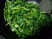 清炒茼蒿