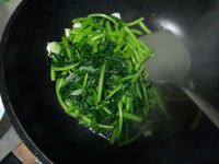 清炒茼蒿