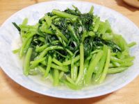清炒茼蒿