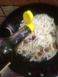 牛肉炒乌冬面