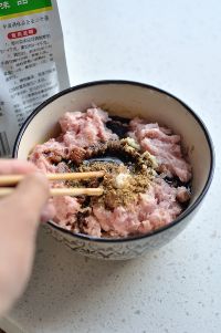 葱肉馅饼