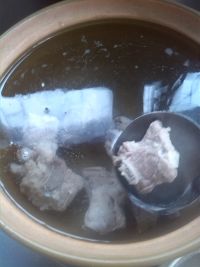 排骨豆腐鱼汤