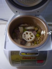 眉豆青橄榄莲藕汤