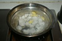 雪蛤红枣雪梨汤