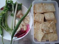 洋葱香菇炖豆腐