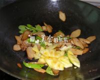 菠萝炒鸡腿菇