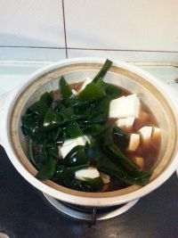 五花肉炖海带扣豆腐