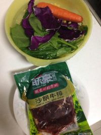 五彩杂蔬牛排饭