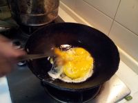 蒜黄炒鸡蛋