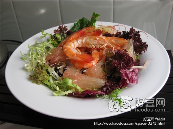 大虾柚子生菜沙拉