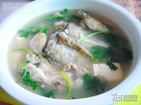 杂鱼豆腐汤
