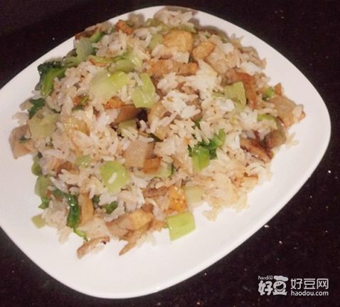 咸鱼鸡粒炒饭