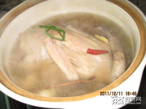 沙锅鸭汤