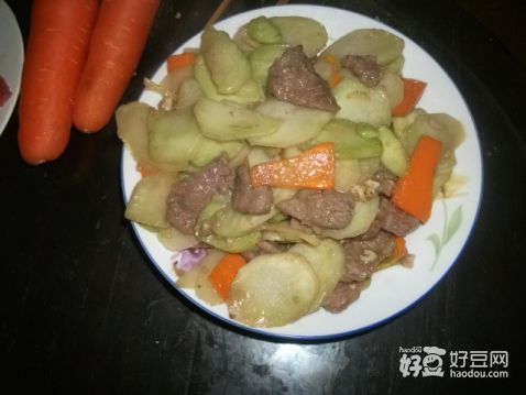 芥蓝心炒牛肉