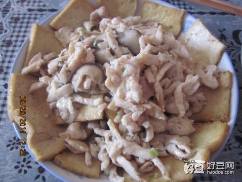 鸡肉丝炒油豆腐