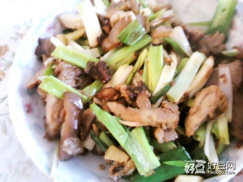 葱香肘子肉