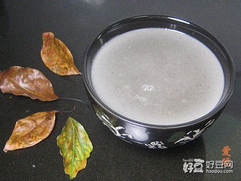 核桃黑芝麻糯米豆浆