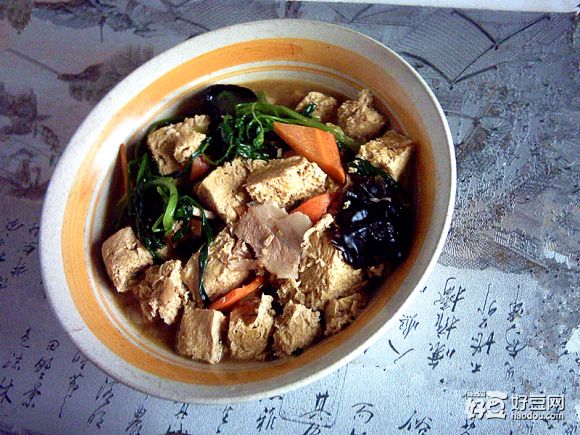 冻豆腐焖菠菜