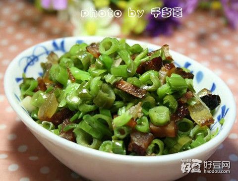 蕹菜杆炒腊肉碎