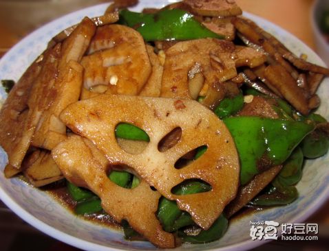 青椒炒藕片
