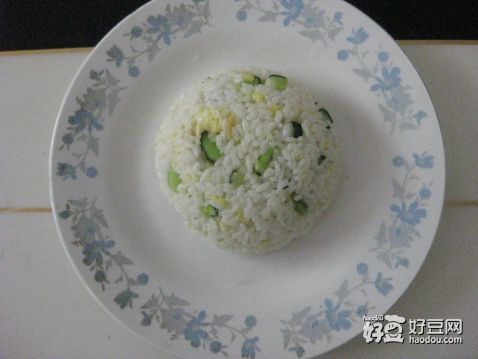 黄瓜鸡蛋炒米饭