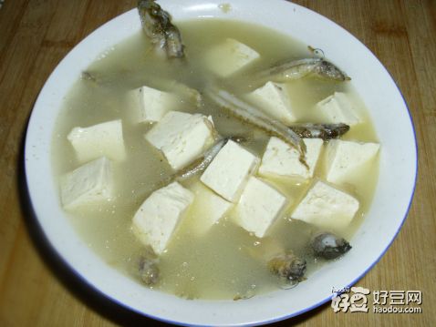 泥鳅豆腐汤