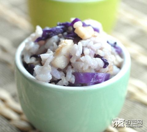 紫甘蓝鲷鱼炒饭