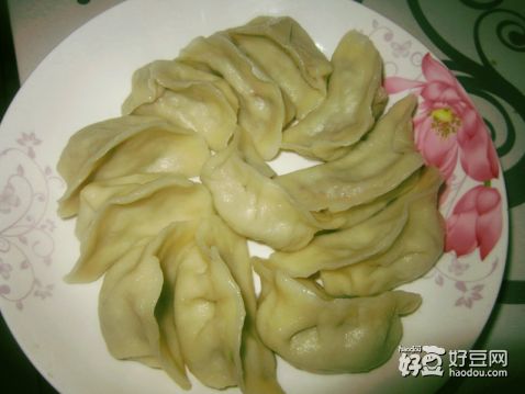 西葫芦核桃饺子
