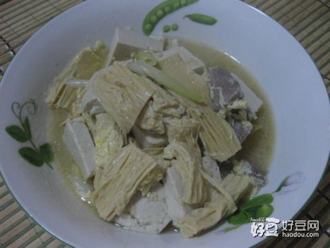 腐竹炖豆腐