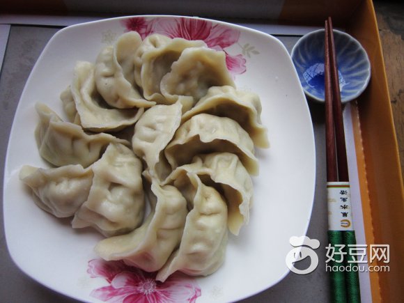 青柿子鸡蛋水饺