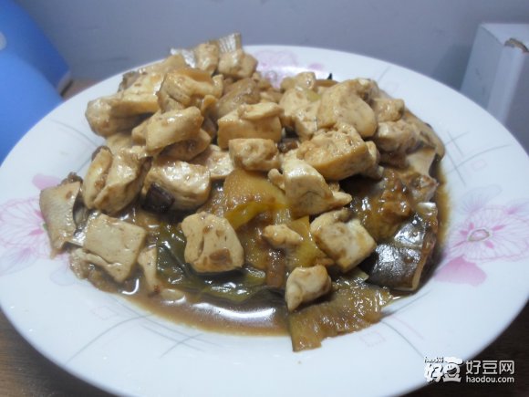 鲳鱼炖豆腐