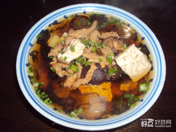 香菇豆腐肉丝汤