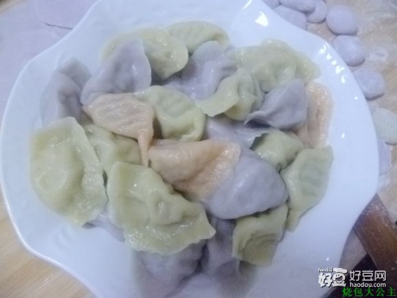 彩色饺子