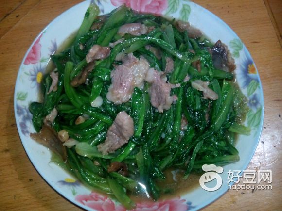 油麦菜炒肉片