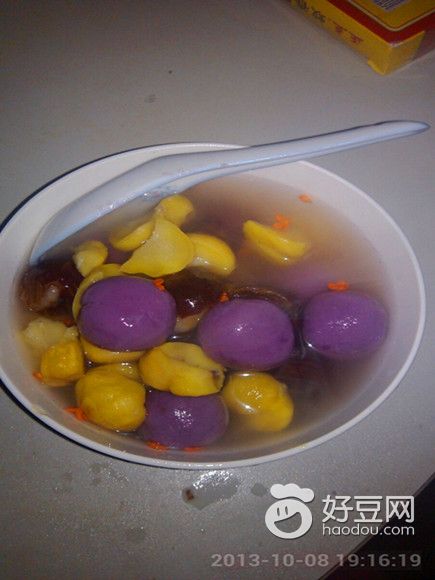 紫薯丸子板栗蜜枣糖水