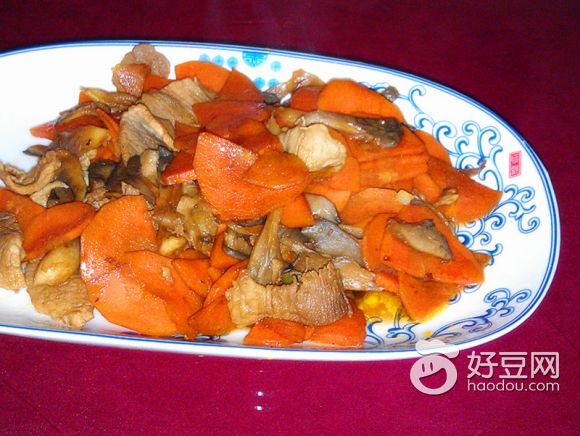 平菇胡萝卜炒肉片