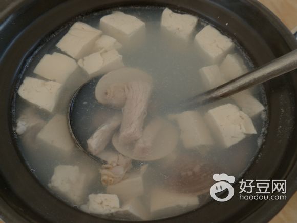 砂锅版花蛤豆腐汤