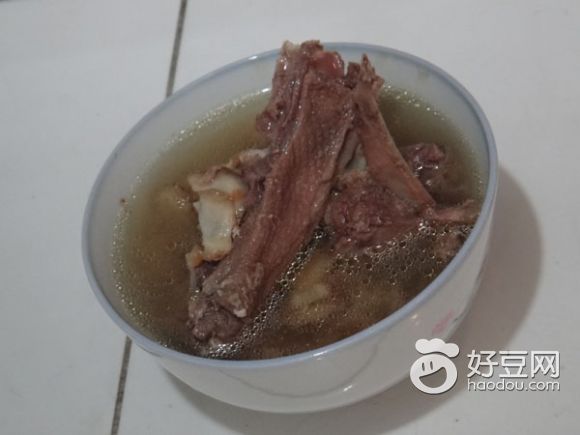 白鸽瘦肉洋参汤