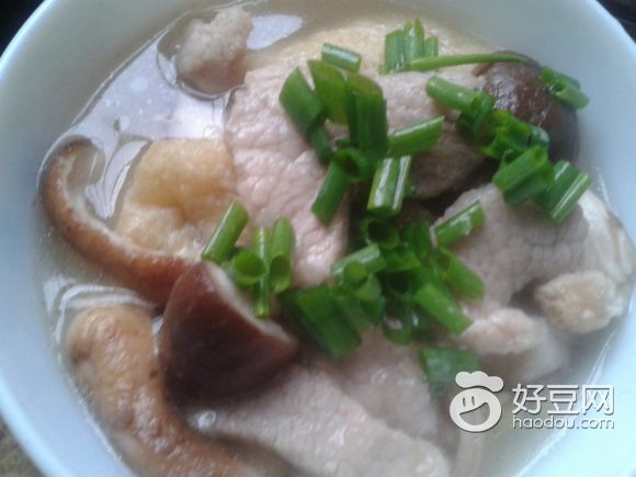 香菇油豆腐肉片汤