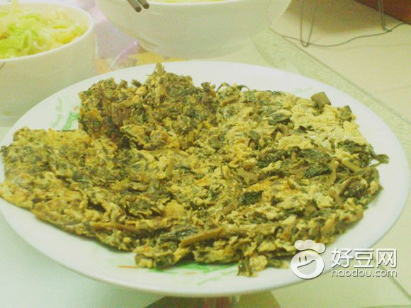 椿芽鸡蛋饼