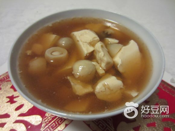 草菇豆腐汤