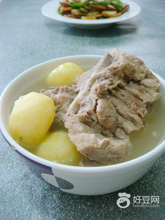 猪骨土豆汤